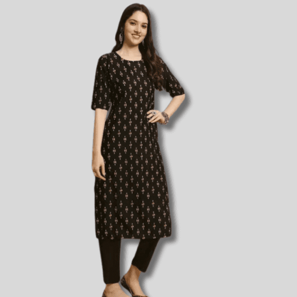 Trendy and Comfortable Women's Crepe Kurta Pant Set for Everyday Wear